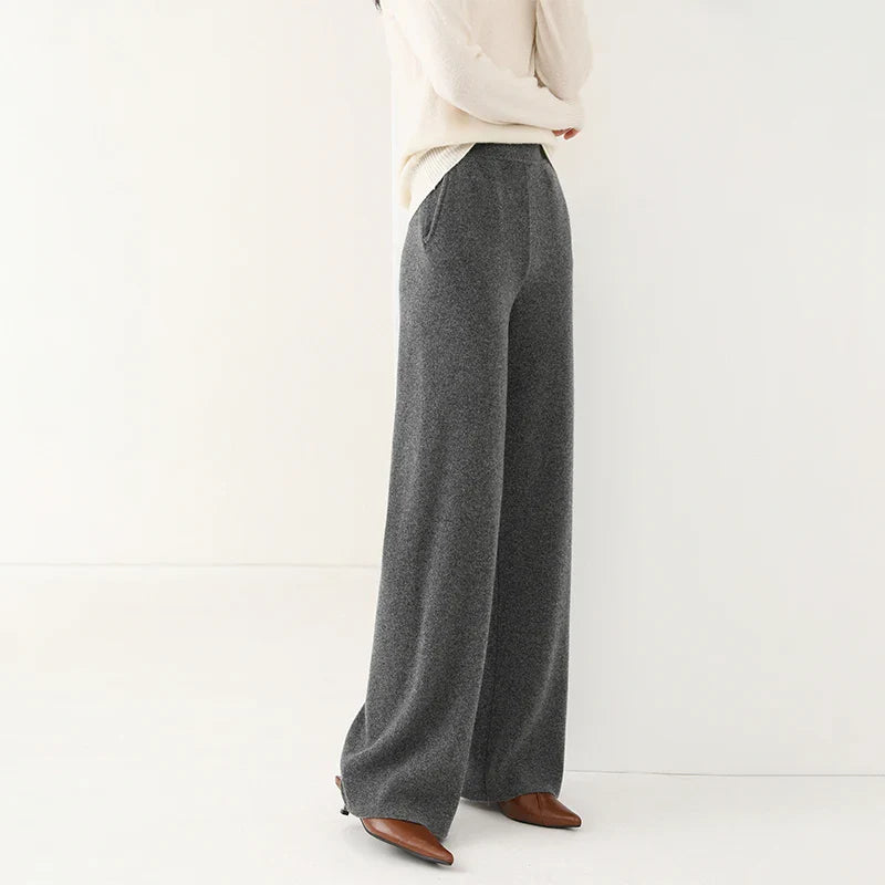 Olivia Bennet | Merino Sweats