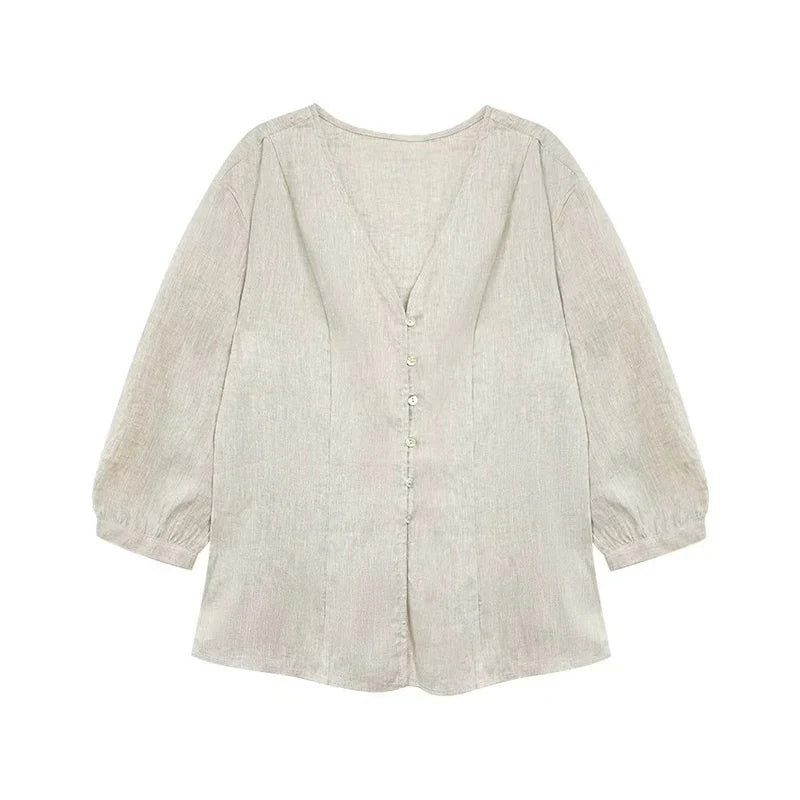 Olivia Bennet | Fitted V-Neck Linen Blouse