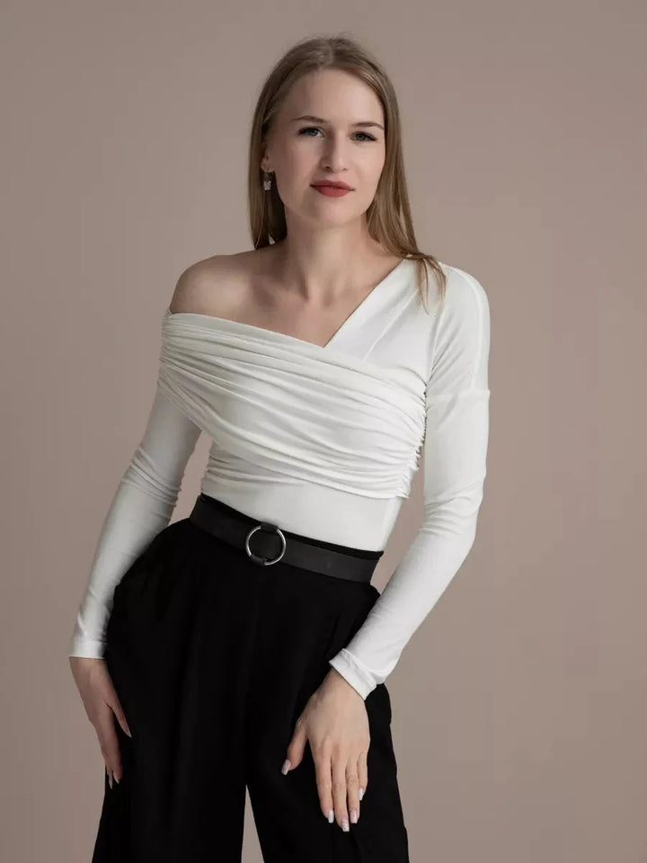 Olivia Bennet | Off-Shoulder Top for Women in Cotton Blend, Fitted, White