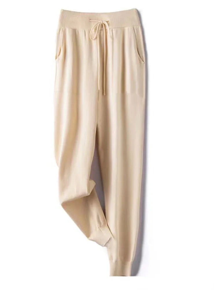 Olivia Bennet | Wool Pants for Women in Classic Fit, Gray