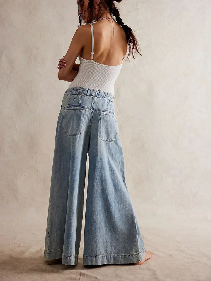 Olivia Bennet | Women's Chambray Pull-On Jeans