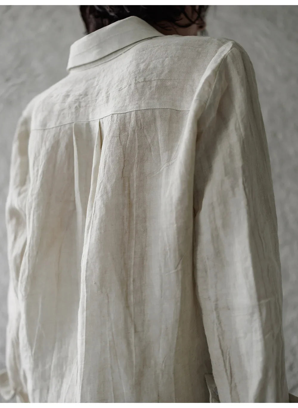 Olivia Bennet | Pleated Linen Button Shirt