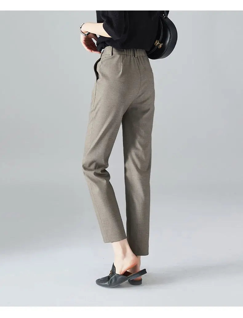 Olivia Bennet | High-Waist Trousers for Women in Elegant Fit, Black