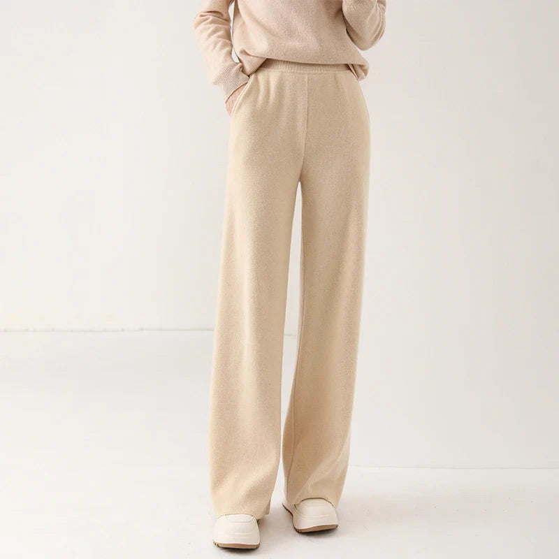 Olivia Bennet | Merino Sweats