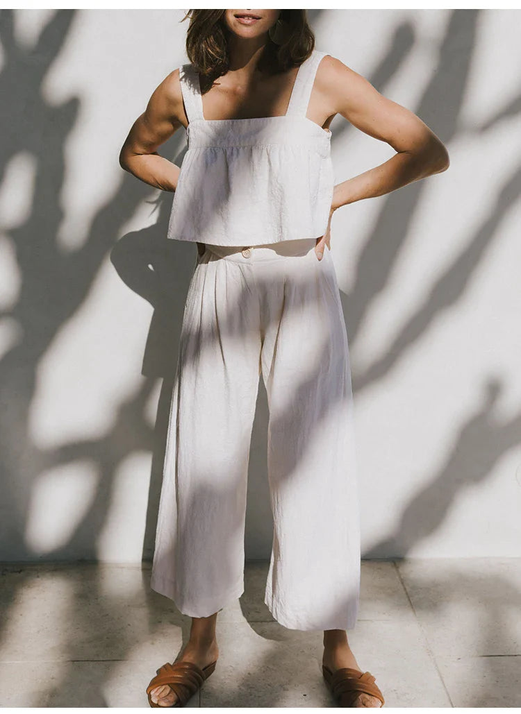 Olivia Bennet | Pleated Linen Culotte Pant