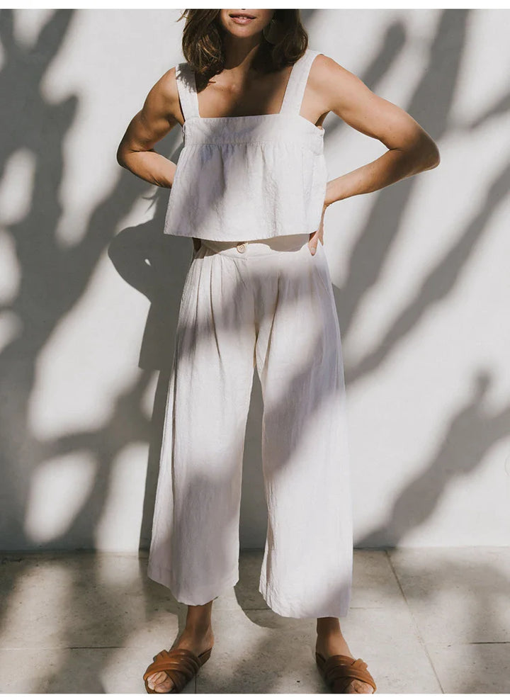 Olivia Bennet | Pleated Linen Culotte Pant