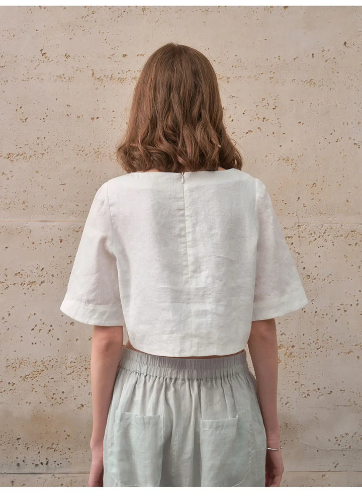 Olivia Bennet | Boxy Linen Crop Top