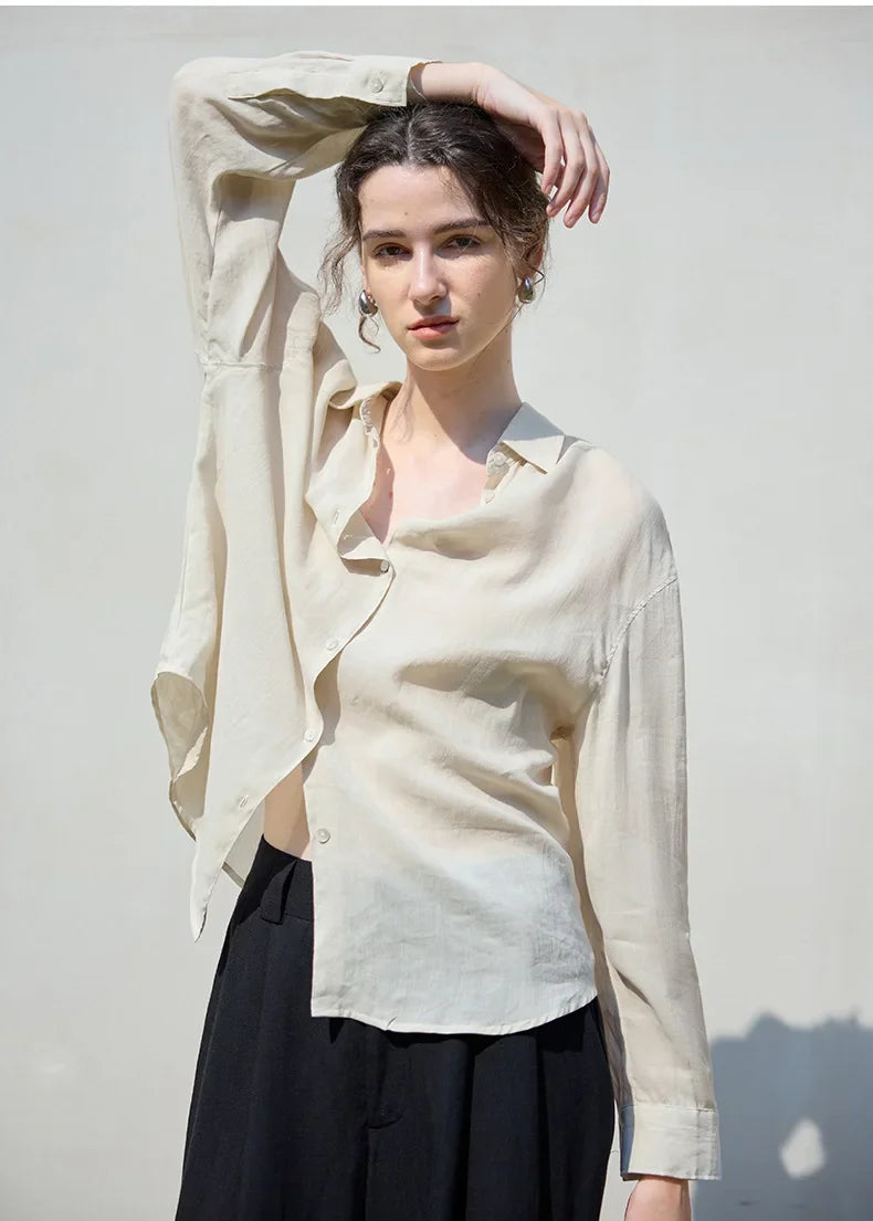 Olivia Bennet | Relaxed Ramie Button Down