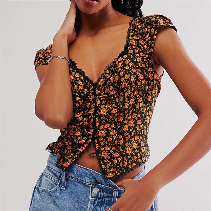 Olivia Bennet | Floral Ruche Crop Top