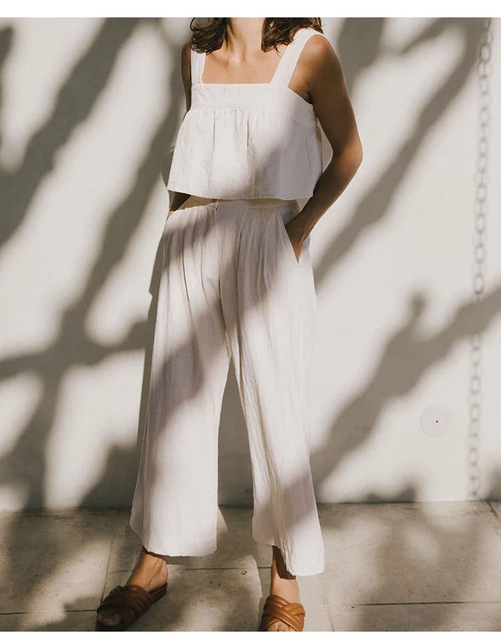Olivia Bennet | Pleated Linen Culotte Pant