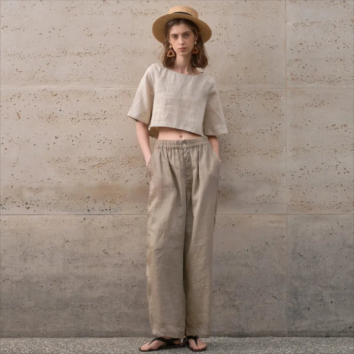 Olivia Bennet | Boxy Linen Crop Top