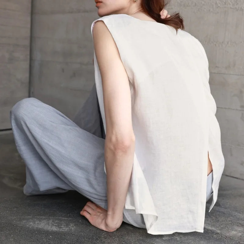 Olivia Bennet | Gathered Pleat Linen Tank