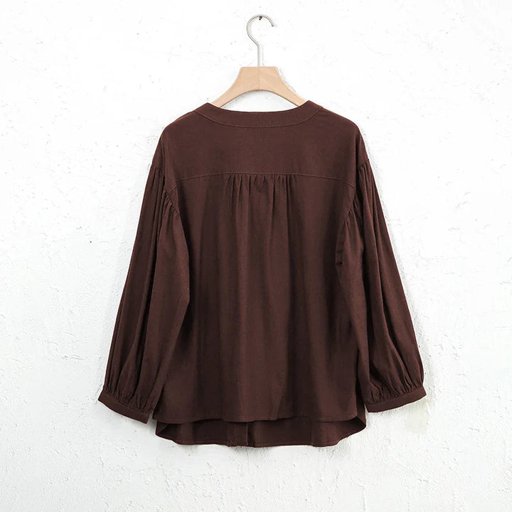 Olivia Bennet | Gathered Lantern Sleeve Blouse