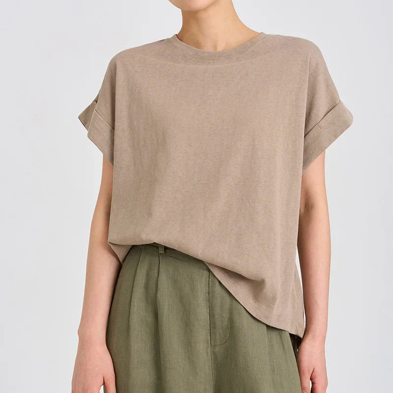 Olivia Bennet | Oversized Tee for Women in Soft Cotton with Rolled Cuff in White