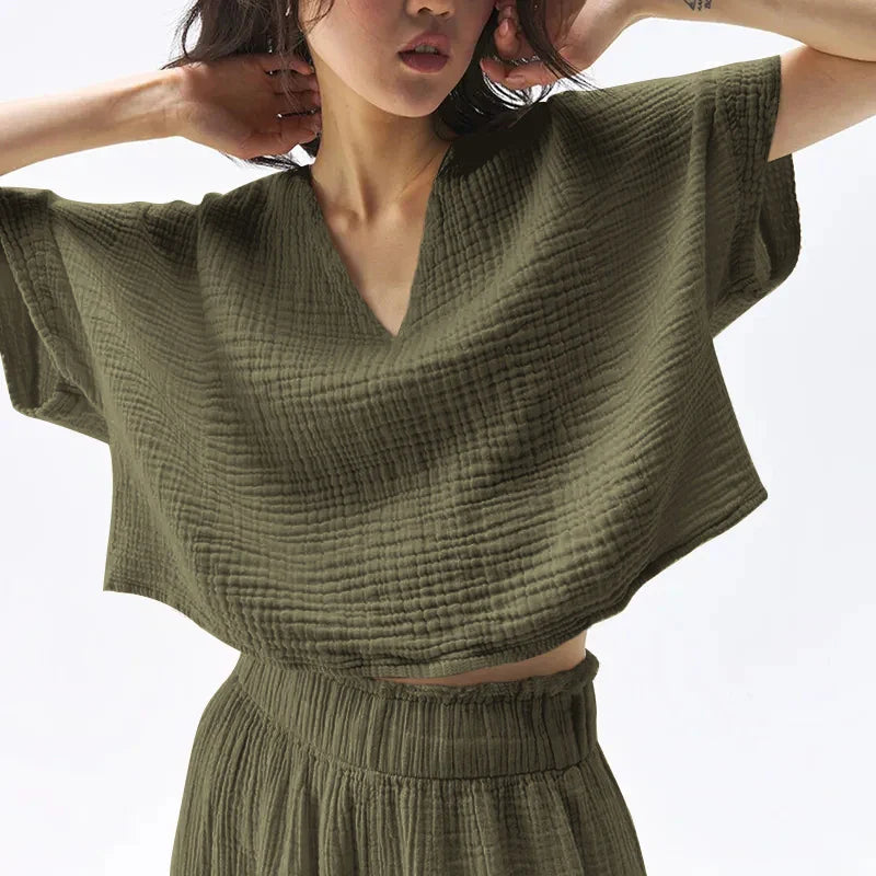 Olivia Bennet | V-Neck Crop Tee for Women in Gauze Fabric
