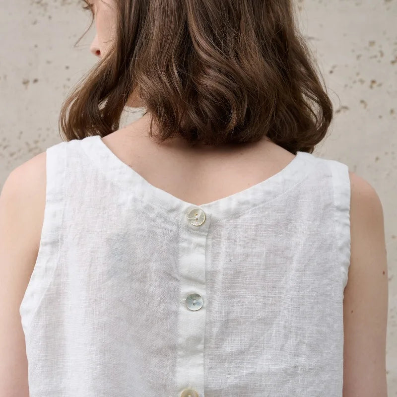 Olivia Bennet | Asymmetric Linen Crop Top