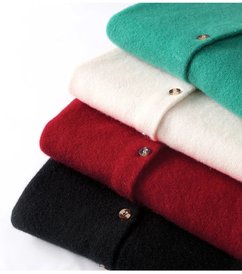 Olivia Bennet | Wool Polo for Women in Classic Fit, Navy