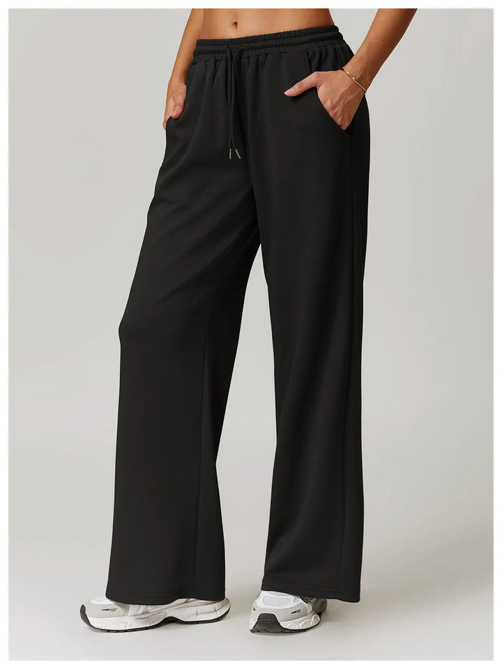 Olivia Bennet | High Rise Pant for Women in Black