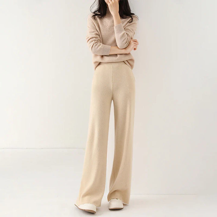Olivia Bennet | Merino Sweats
