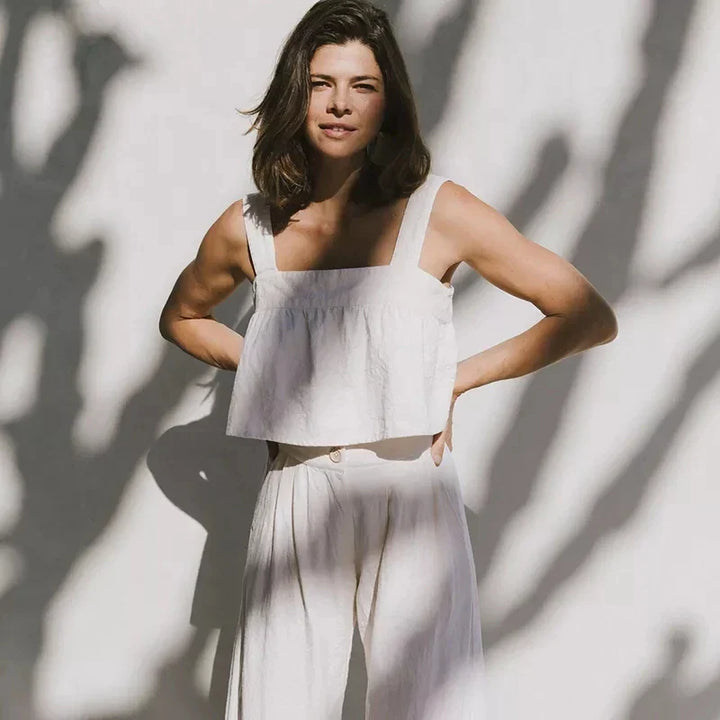 Olivia Bennet | Pleated Linen Culotte Pant