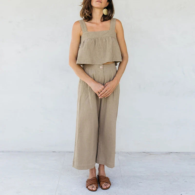 Olivia Bennet | Pleated Linen Culotte Pant