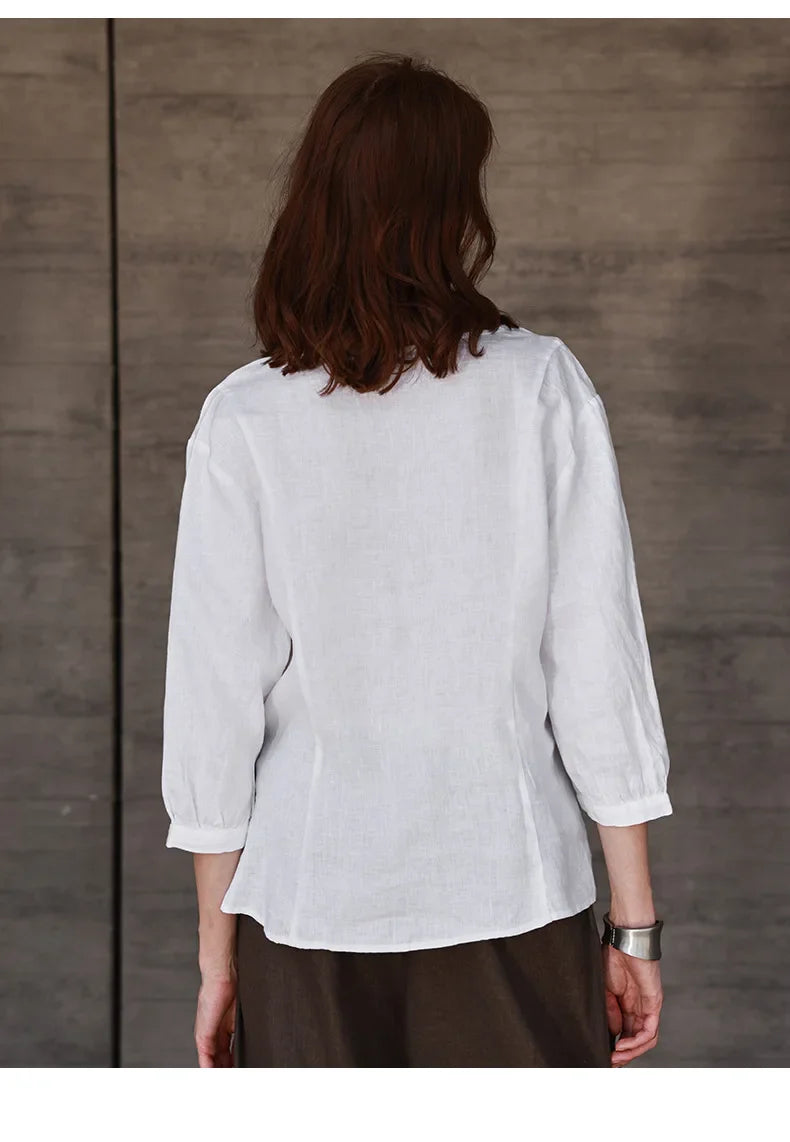 Olivia Bennet | Fitted V-Neck Linen Blouse