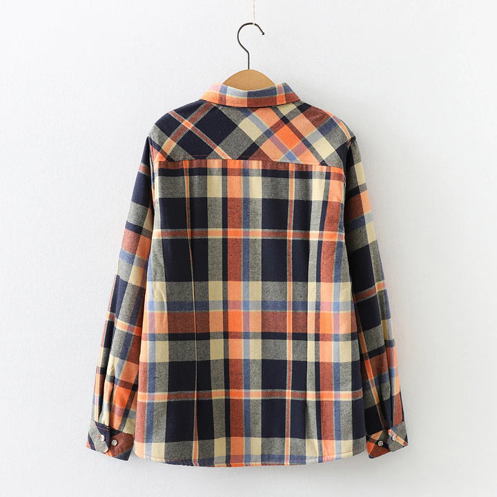 Olivia Bennet | Classic Plaid Throw Blanket