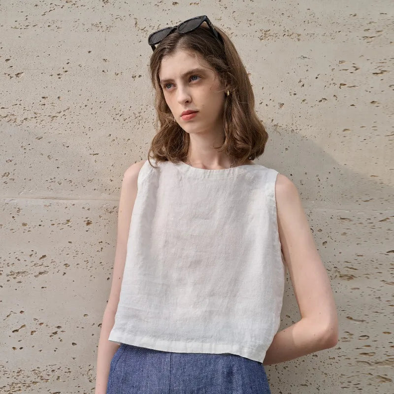 Olivia Bennet | Asymmetric Linen Crop Top