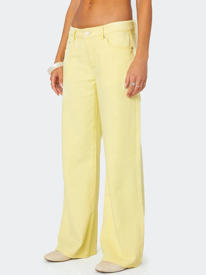 Olivia Bennet | Straight Jeans for Women in Denim