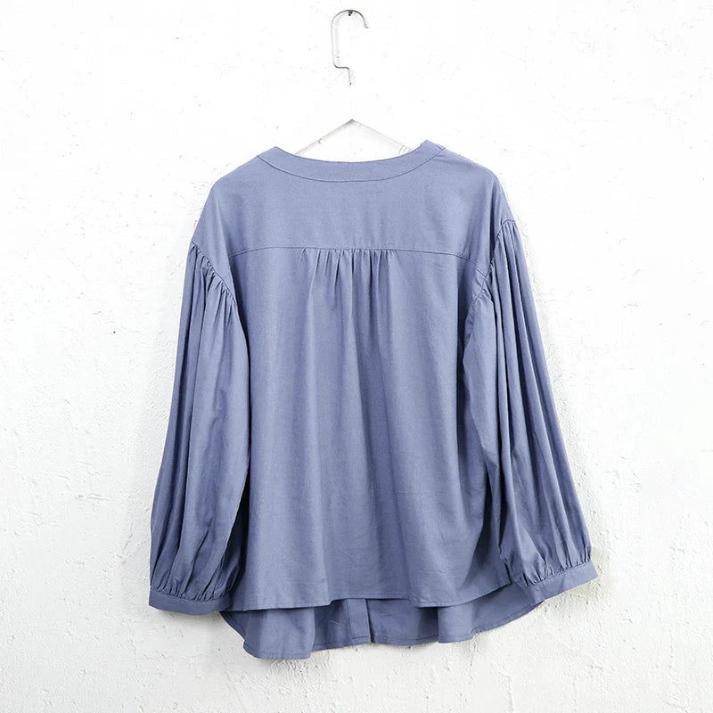 Olivia Bennet | Gathered Lantern Sleeve Blouse