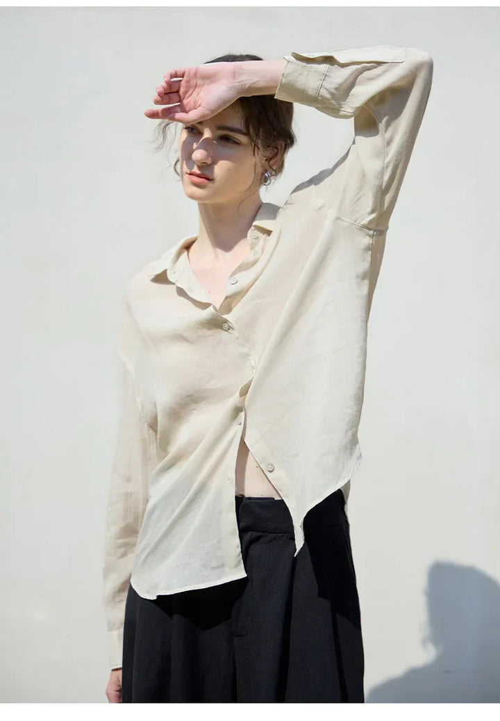 Olivia Bennet | Relaxed Ramie Button Down