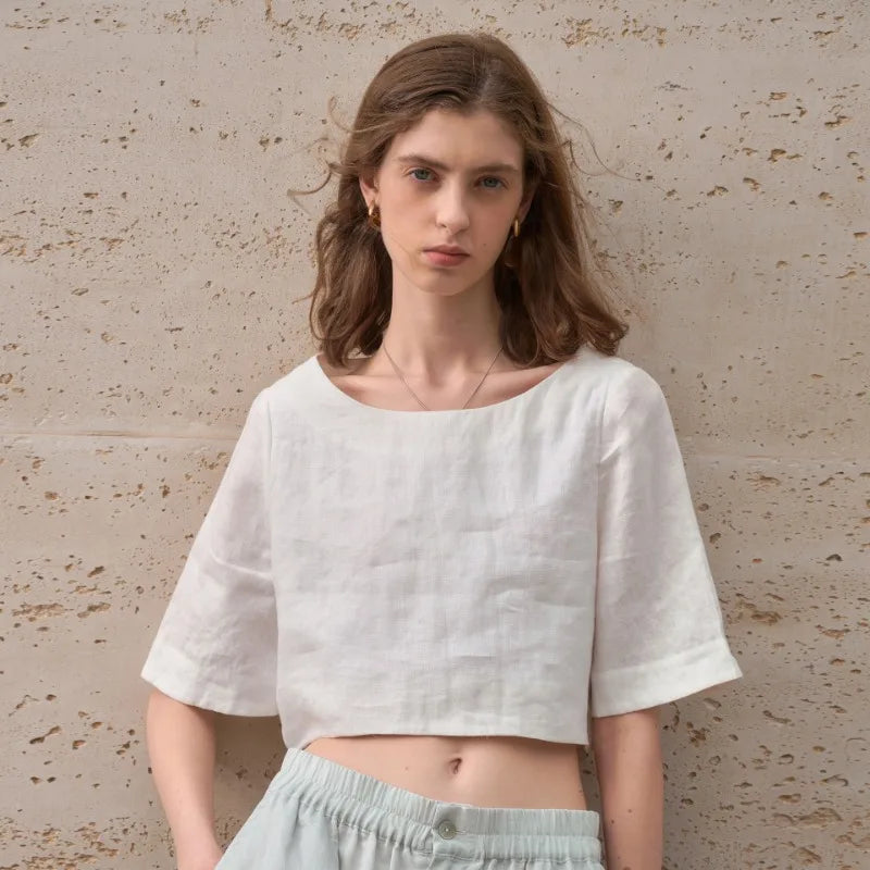 Olivia Bennet | Boxy Linen Crop Top