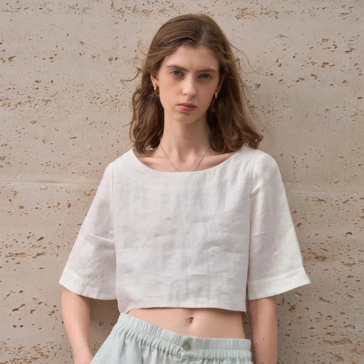Olivia Bennet | Boxy Linen Crop Top
