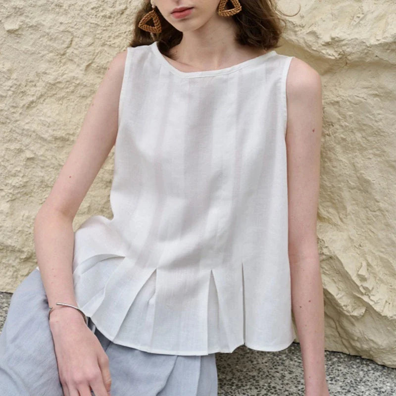 Olivia Bennet | Pleated Hem Linen Top