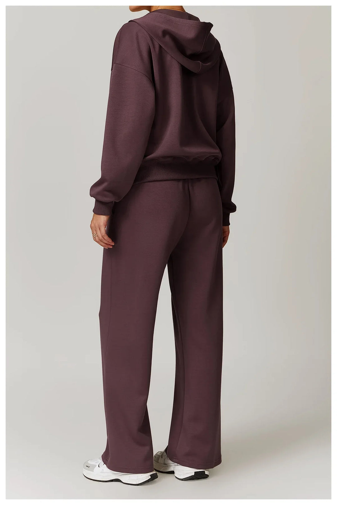 Olivia Bennet | High Rise Pant for Women in Black