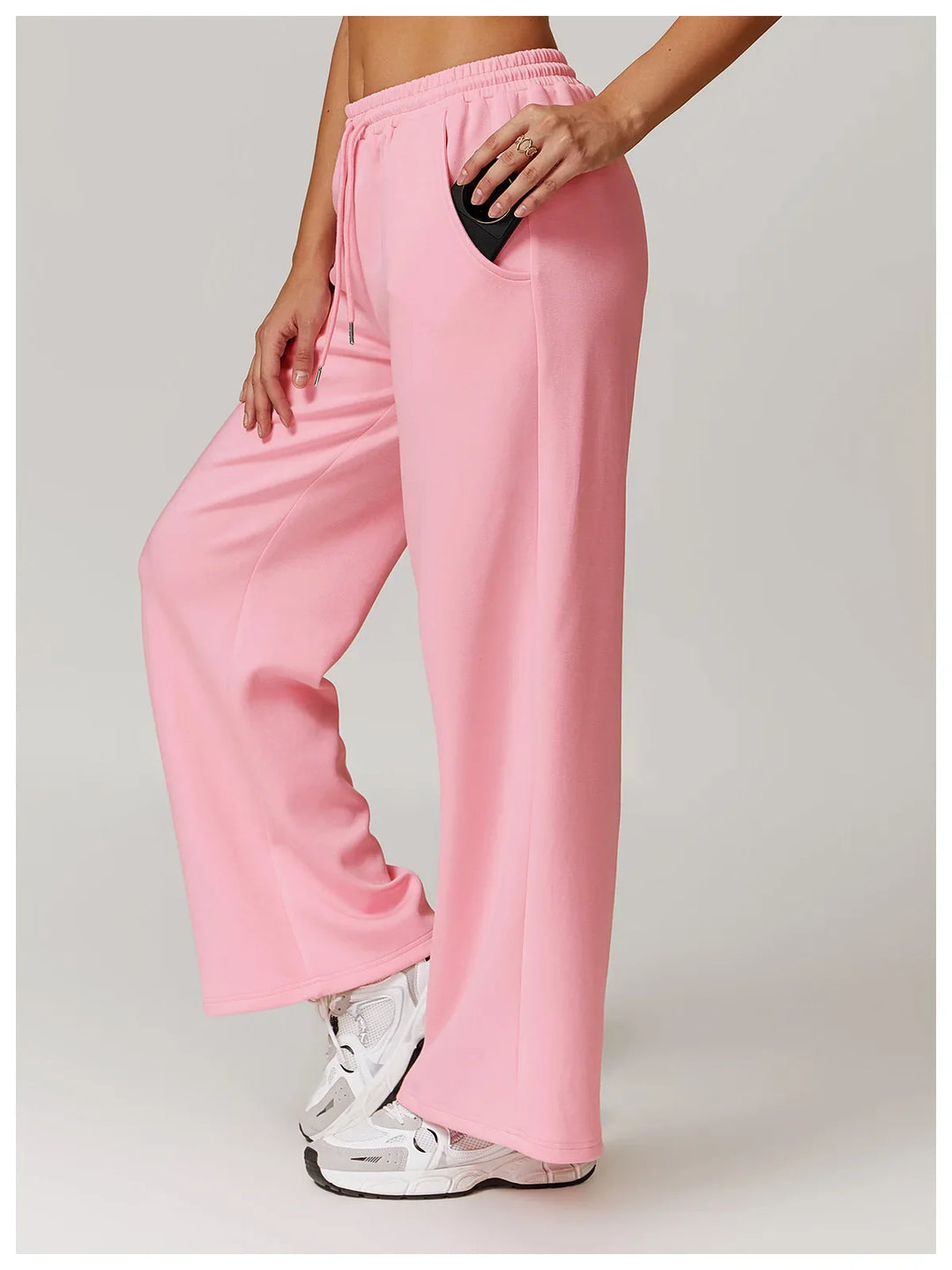 Olivia Bennet | High Rise Pant for Women in Black