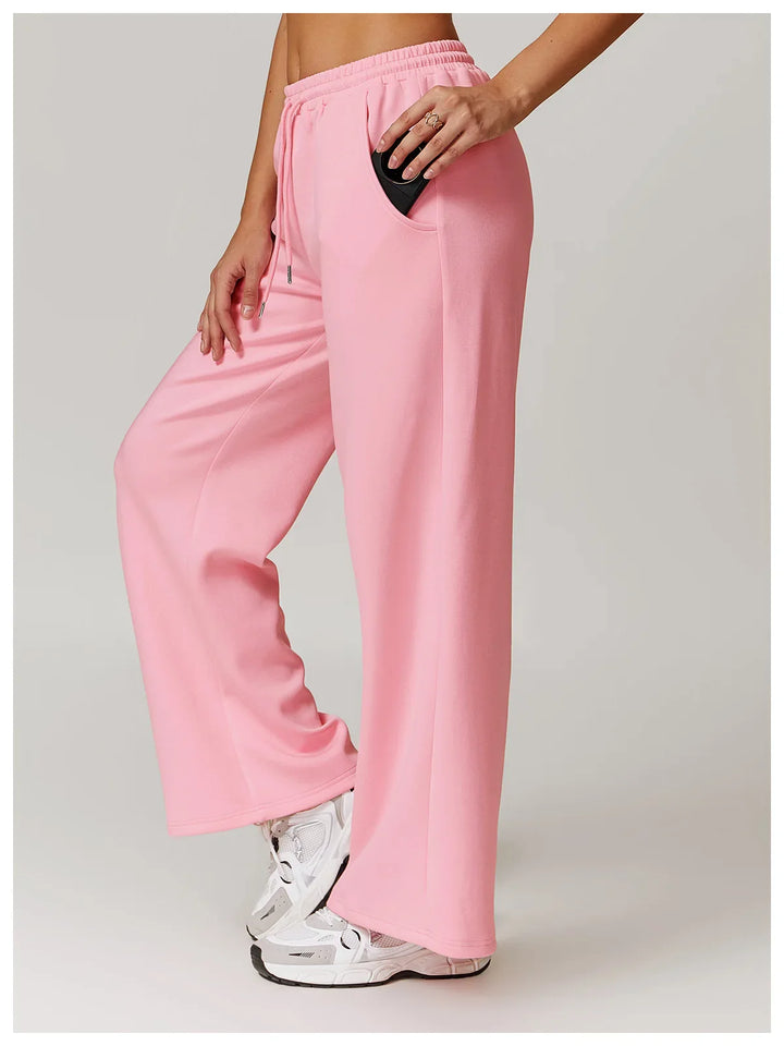 Olivia Bennet | High Rise Pant for Women in Black