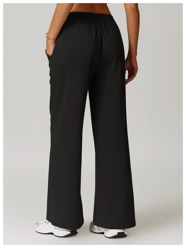 Olivia Bennet | High Rise Pant for Women in Black