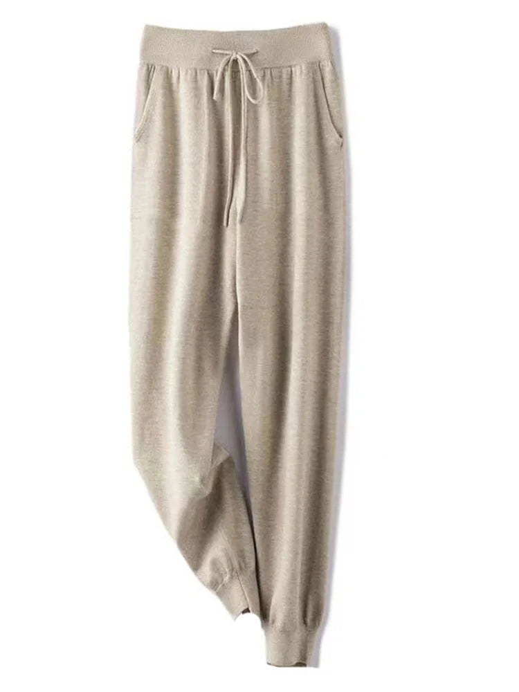 Olivia Bennet | Wool Pants for Women in Classic Fit, Gray