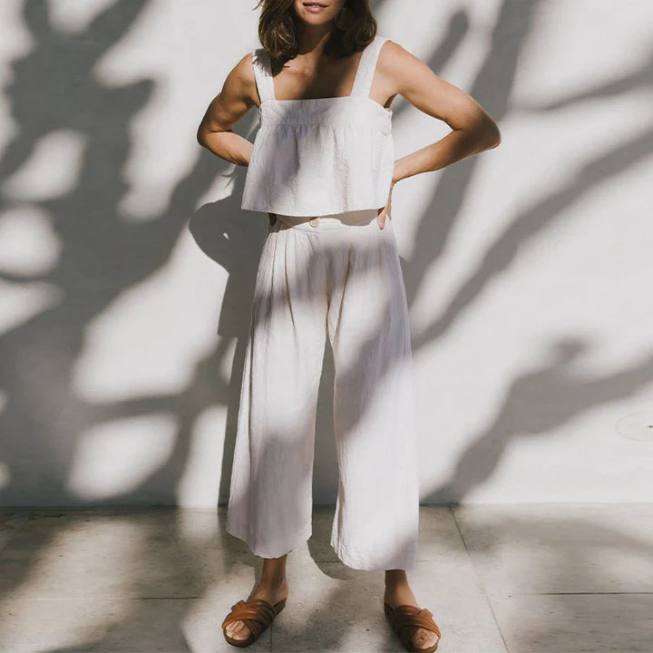 Olivia Bennet | Pleated Linen Culotte Pant
