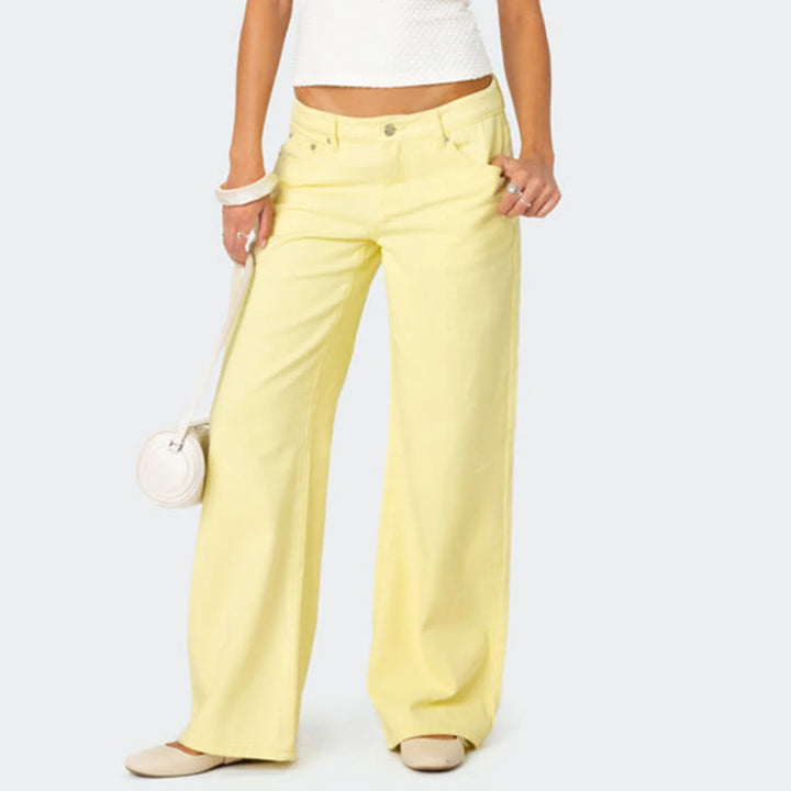 Olivia Bennet | Straight Jeans for Women in Denim