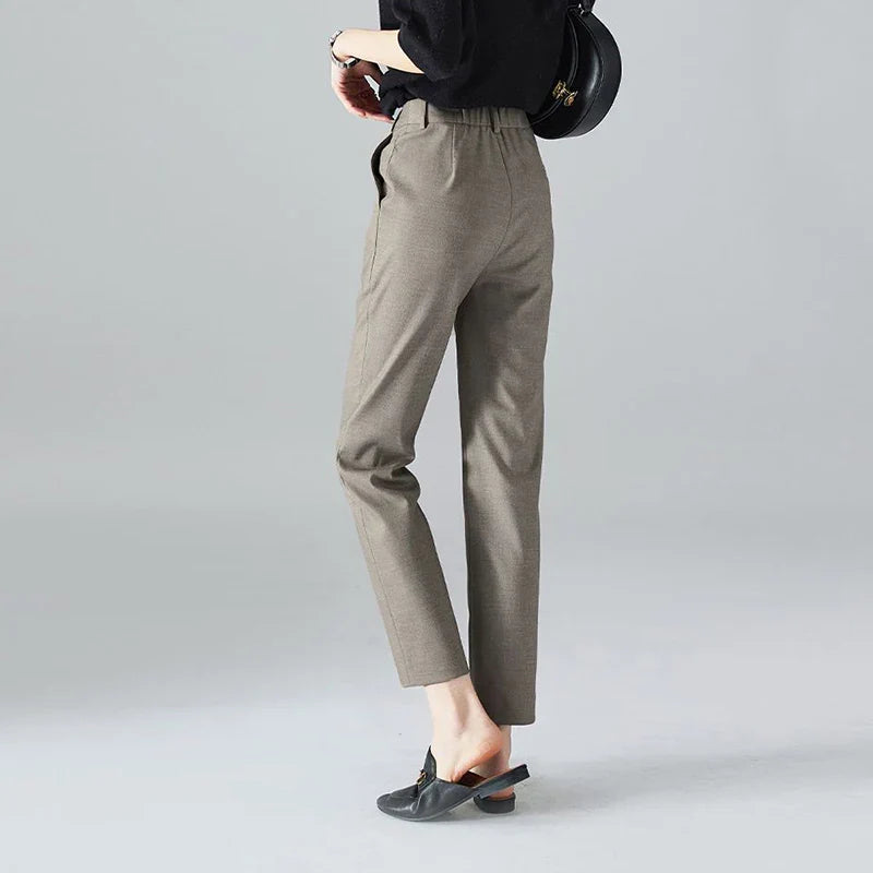 Olivia Bennet | High-Waist Trousers for Women in Elegant Fit, Black