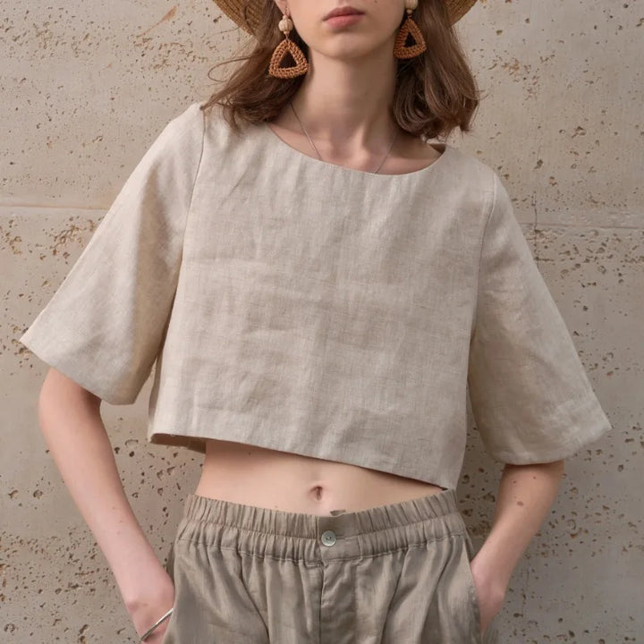 Olivia Bennet | Boxy Linen Crop Top