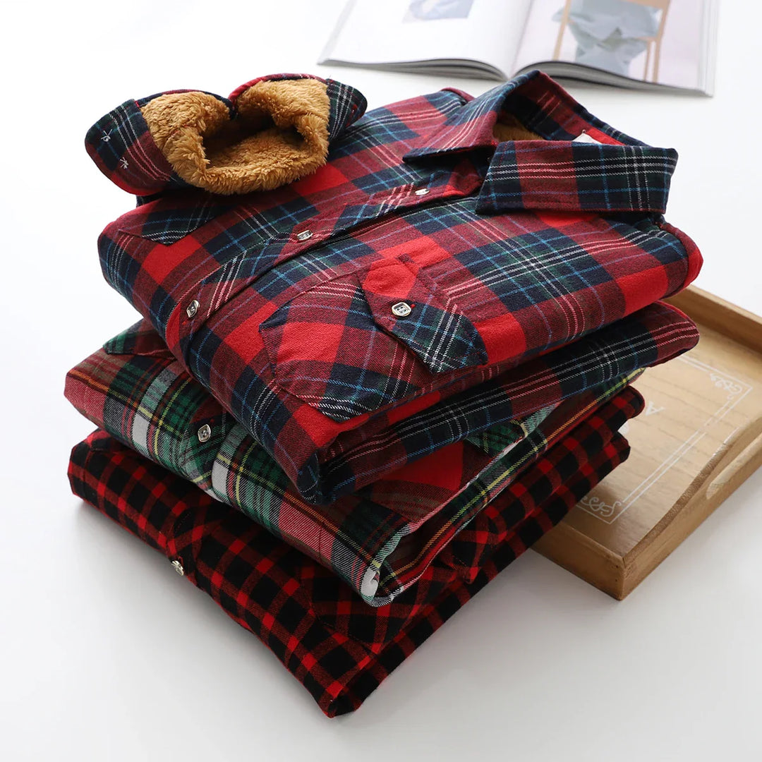 Olivia Bennet | Classic Plaid Throw Blanket