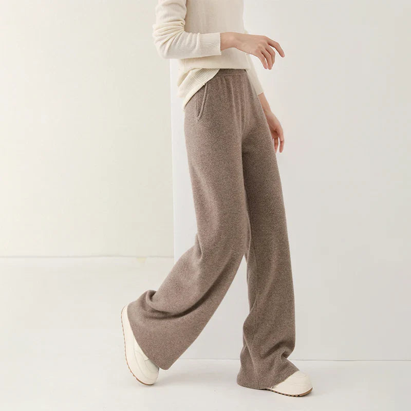 Olivia Bennet | Merino Sweats