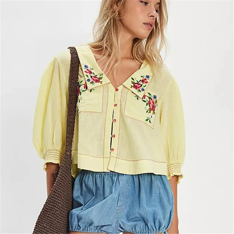 Olivia Bennet | Floral Embroidered Crop Blouse