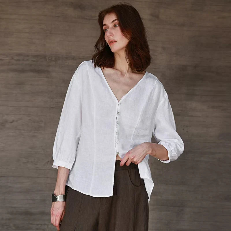 Olivia Bennet | Fitted V-Neck Linen Blouse