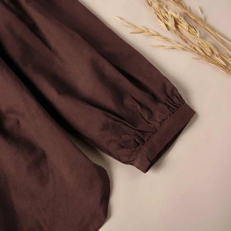 Olivia Bennet | Gathered Lantern Sleeve Blouse