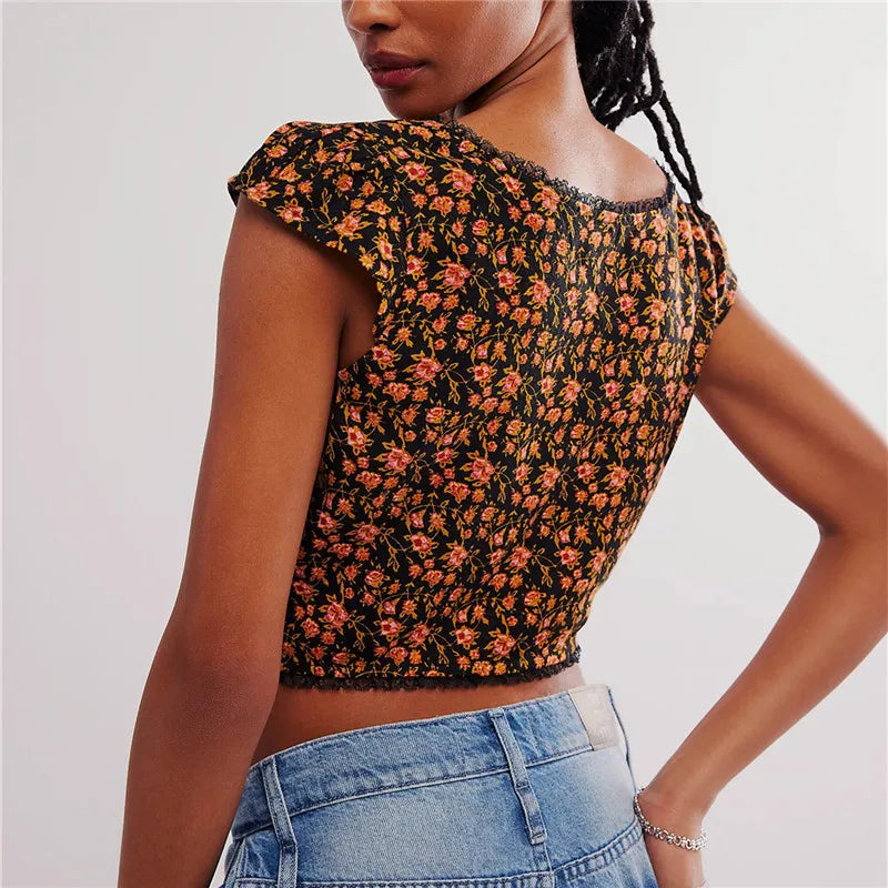Olivia Bennet | Floral Ruche Crop Top