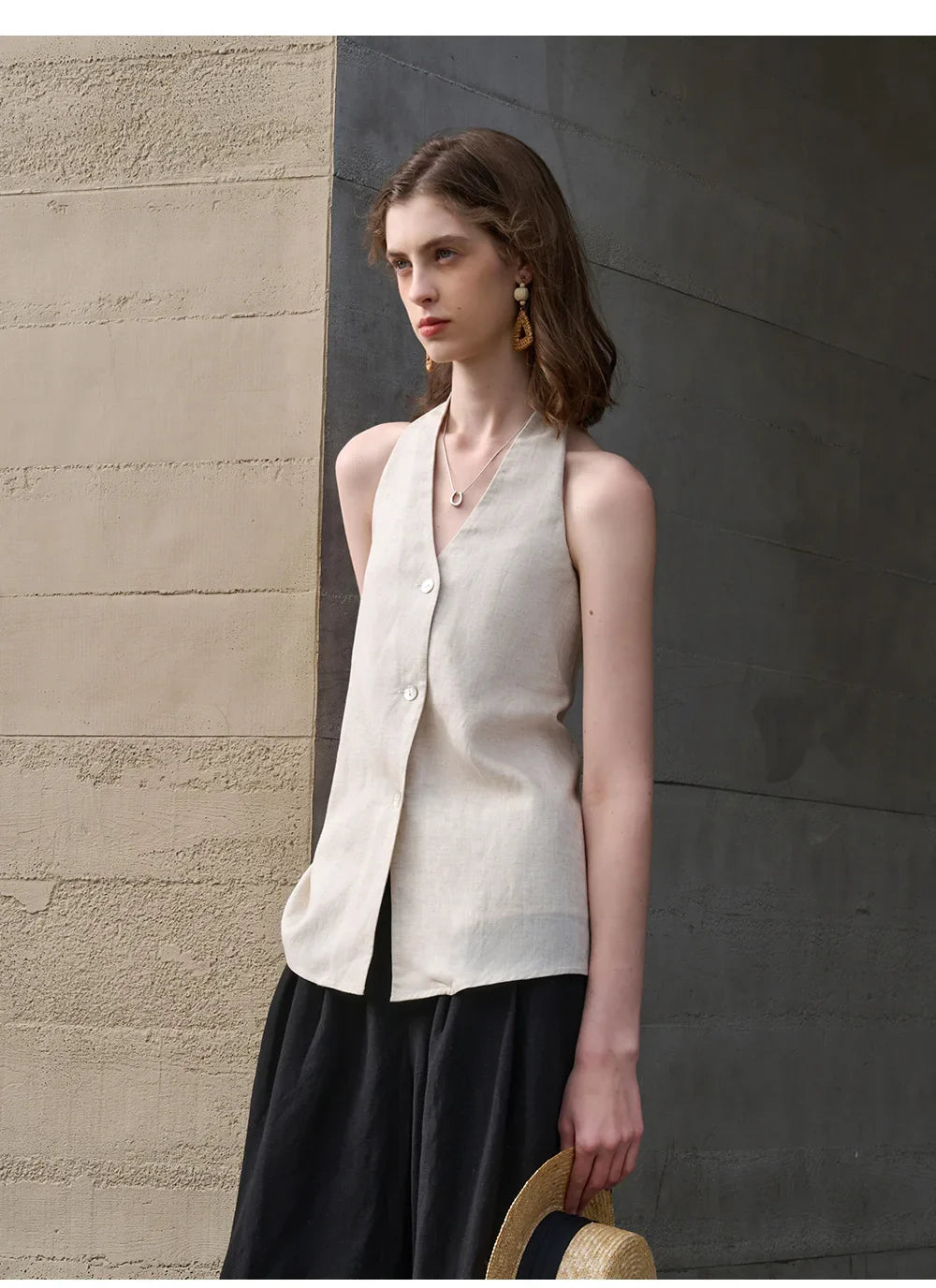 Olivia Bennet | Linen Halter Waistcoat Top